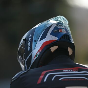 SWAY SW 865 EVOQUE BEYAZ SİYAH KIRMIZI KAPALI KASK