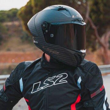 LS2 THUNDER KARBON GP AERO MAT SİYAH KASK
